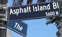 The Asphalt Island - Commentary on Urban Planning, Urban Design, and History